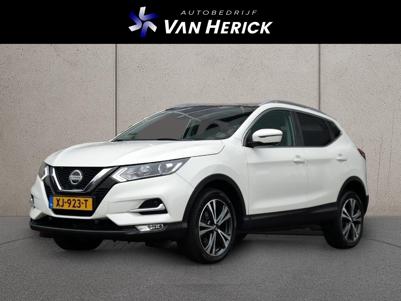 Nissan Qashqai - 1.2 N-Connecta | Panodak | Automaat | 360 Camera - AutoWereld.nl