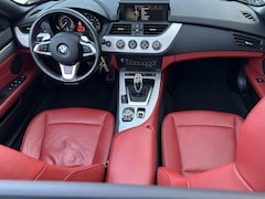 BMW Z4 Roadster - sDrive35i High Executive M sport /Apple & Android carplay/Sportstoelen leder/Stoel- & stuu