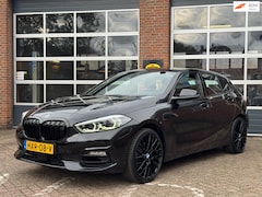 BMW 1-serie - 118i High Executive, navi, camera, sportleder, adapt cruise, led, 2 x PDC