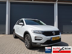 Volkswagen T-Roc - 1.5 TSI 150pk 7-DSG RIJKLAARPRIJS TREKHAAK PDC CARPLAY CRUISE NAVI