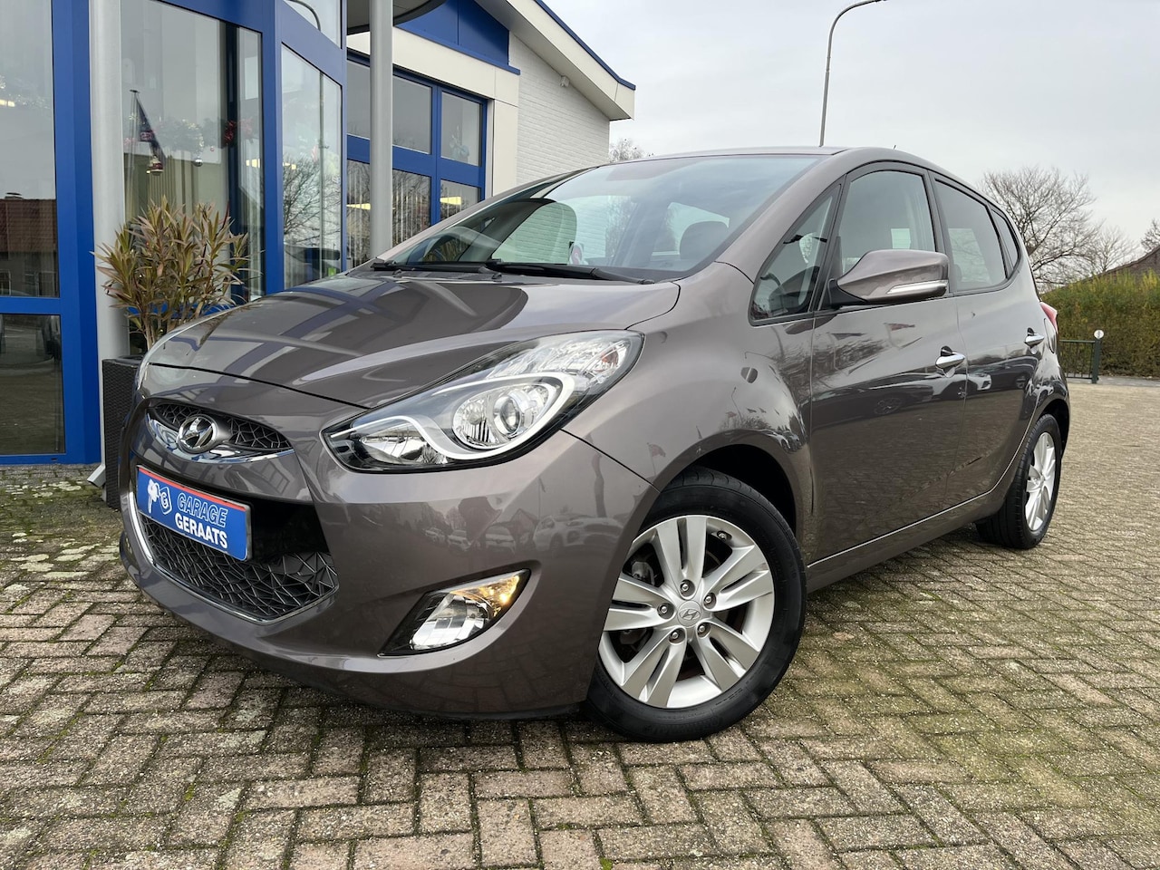 Hyundai ix20 - 1.6i i-Catcher | Lederen bekleding, Navigatie, Cruise controle, Camera, 16" LM-velgen - AutoWereld.nl
