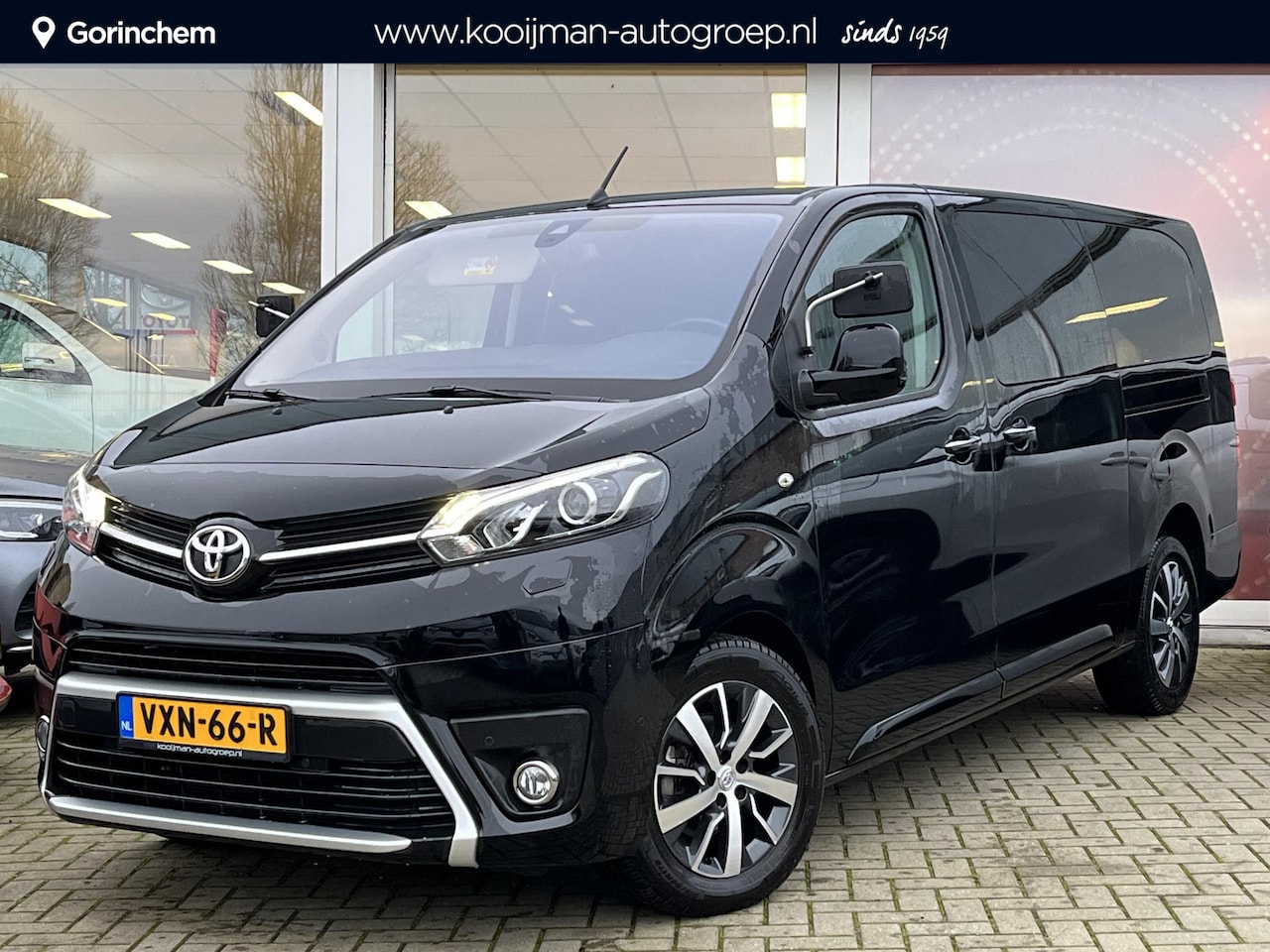 Toyota PROACE Long Worker - 2.0 D-4D Dynamic DC Verso | 1e Eigenaar | Rijklaar als Les auto | BTW | Trekhaak | Glazend - AutoWereld.nl