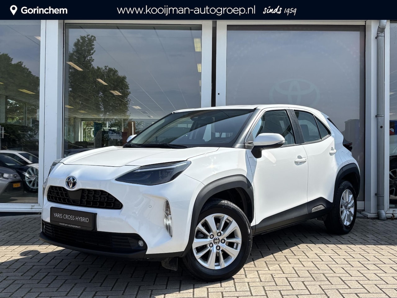 Toyota Yaris Cross - 1.5 Hybrid 115 Active Plus | Parkeersensoren v+a | Keyless entry en start | Navi | Apple C - AutoWereld.nl