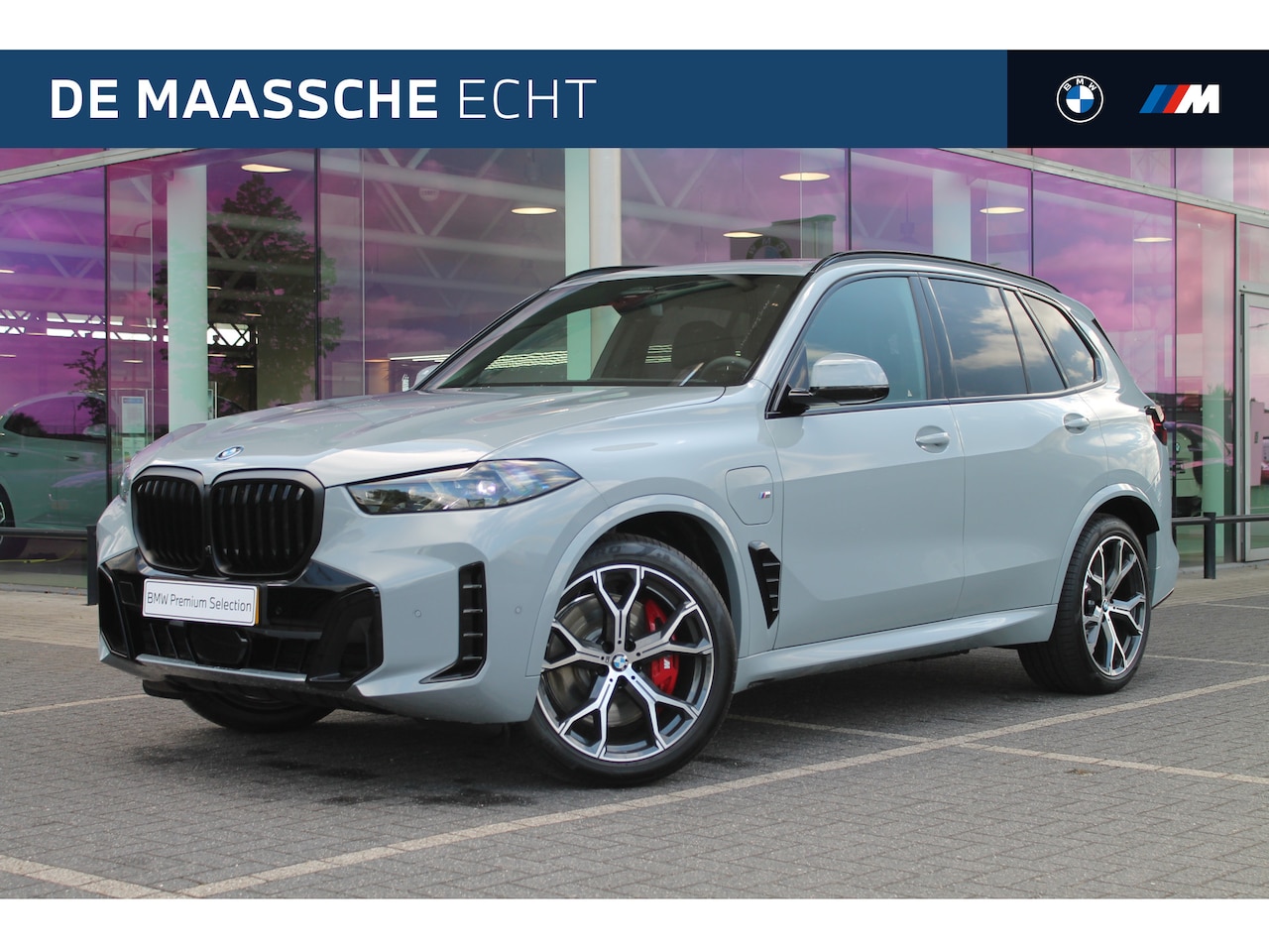BMW X5 - xDrive50e High Executive M Sport Automaat / Panoramadak Sky Lounge / Trekhaak / Soft-Close - AutoWereld.nl