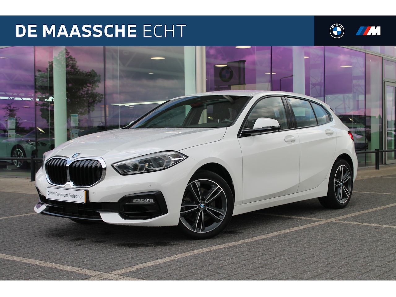 BMW 1-serie - 118i Executive Sport Line Automaat / Sportstoelen / LED / Head-Up / Live Cockpit Professio - AutoWereld.nl
