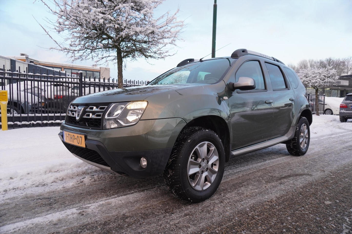 Dacia Duster - TCe 125pk 4x2 Prestige Trekhaak AIRCO - AutoWereld.nl