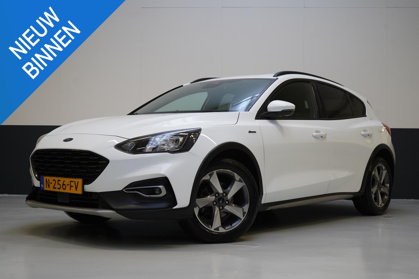 Ford Focus - 1.5 EcoBoost 150pk Active X Business | Carplay | Stoelverwarming | Navigatie | Achteruitri - AutoWereld.nl