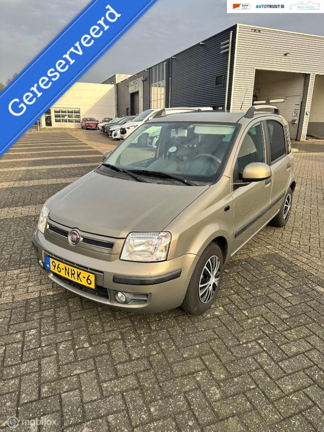 Fiat Panda - 1.2 69pk Emotion|RIJKLAAR|CLIMATE|PDC|2EIG|ISOFIX - AutoWereld.nl