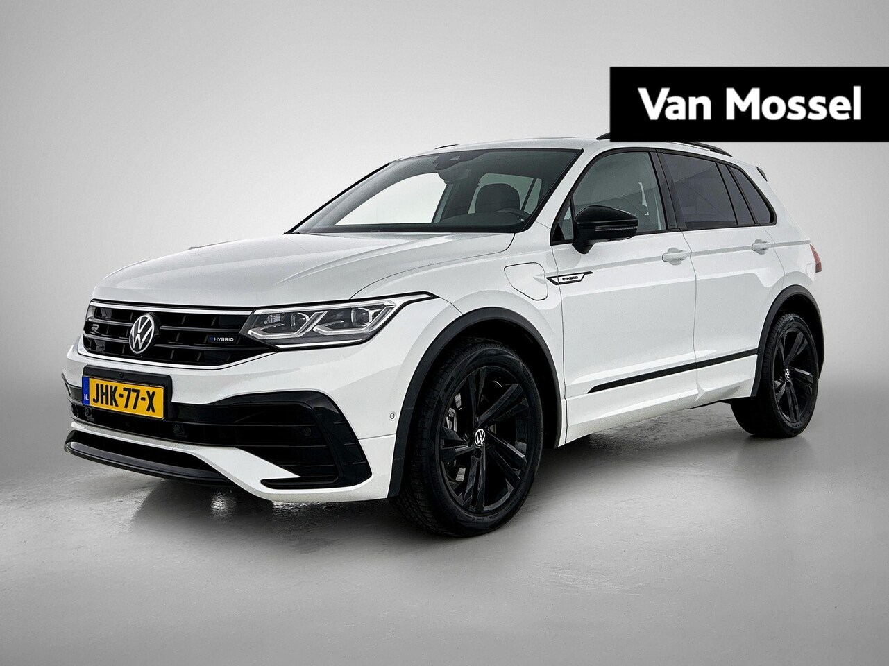 Volkswagen Tiguan - 1.4 TSI eHybrid R-Line Business | PANO-SCHUIFDAK | LEER | CAMERA | STOELVERWARMING | STOEL - AutoWereld.nl