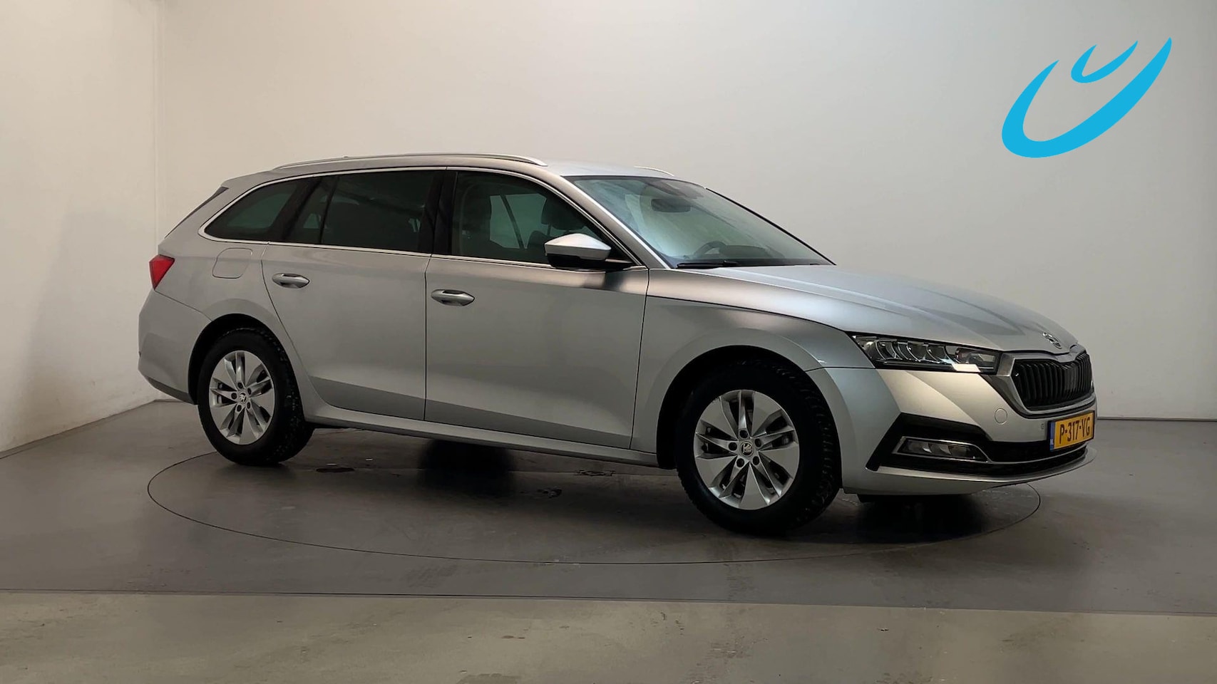 Skoda Octavia Combi - 1.0 TSI Ambition Virtual Cockpit Parkeersensoren Navigatie Stoelverwarming - AutoWereld.nl