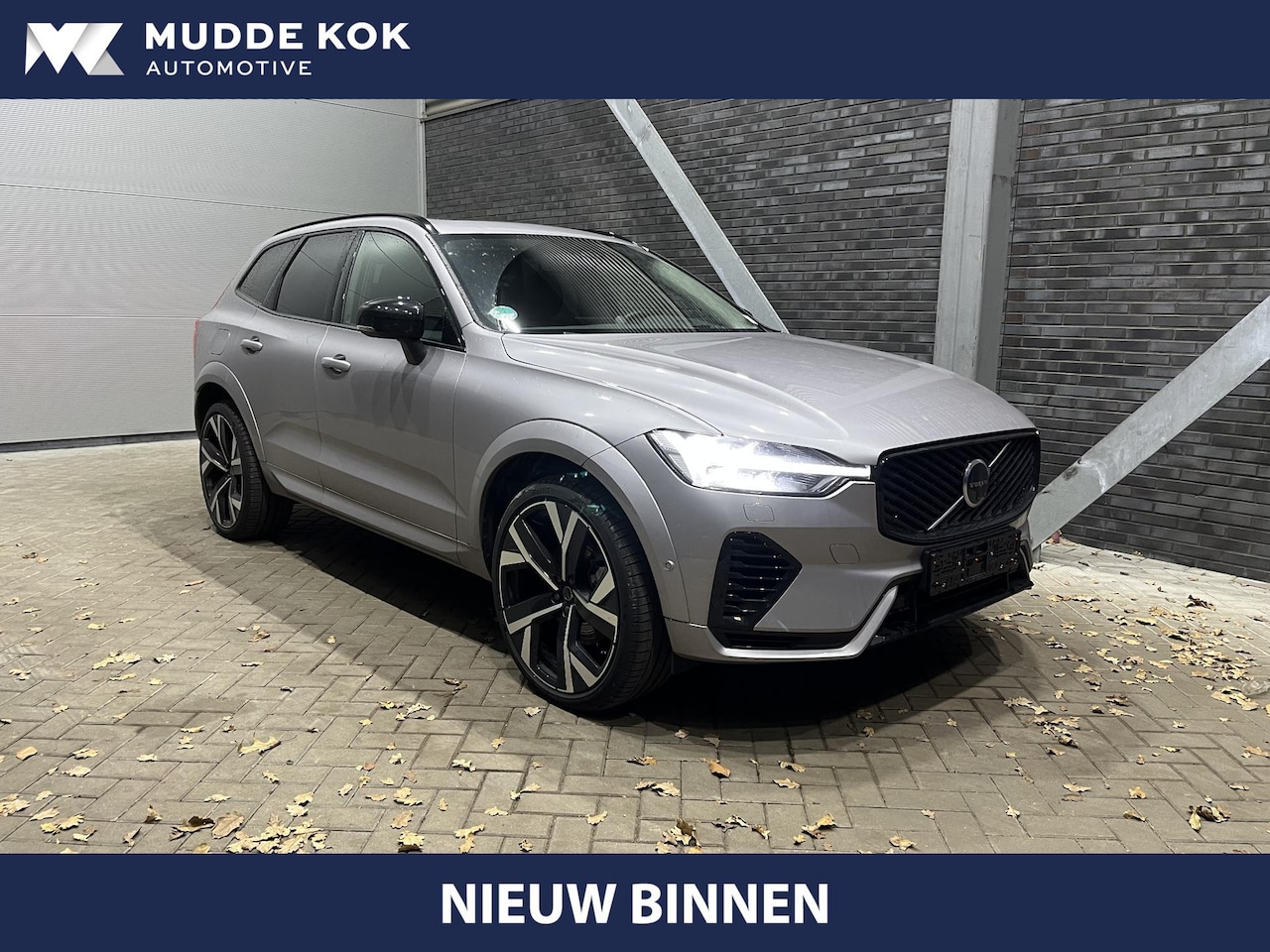 Volvo XC60 - T8 Plug-in hybrid Ultra Dark | FACELIFT | MY2026! | Luchtvering | Bowers&Wilkins | 22 Inch - AutoWereld.nl