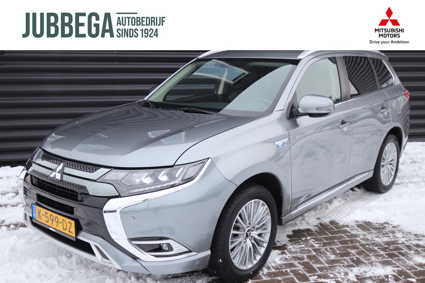 Mitsubishi Outlander - 2.4 PHEV Intense Dealer O.H, NL-Auto, BTW Auto, Trekhaak afneembaar - AutoWereld.nl