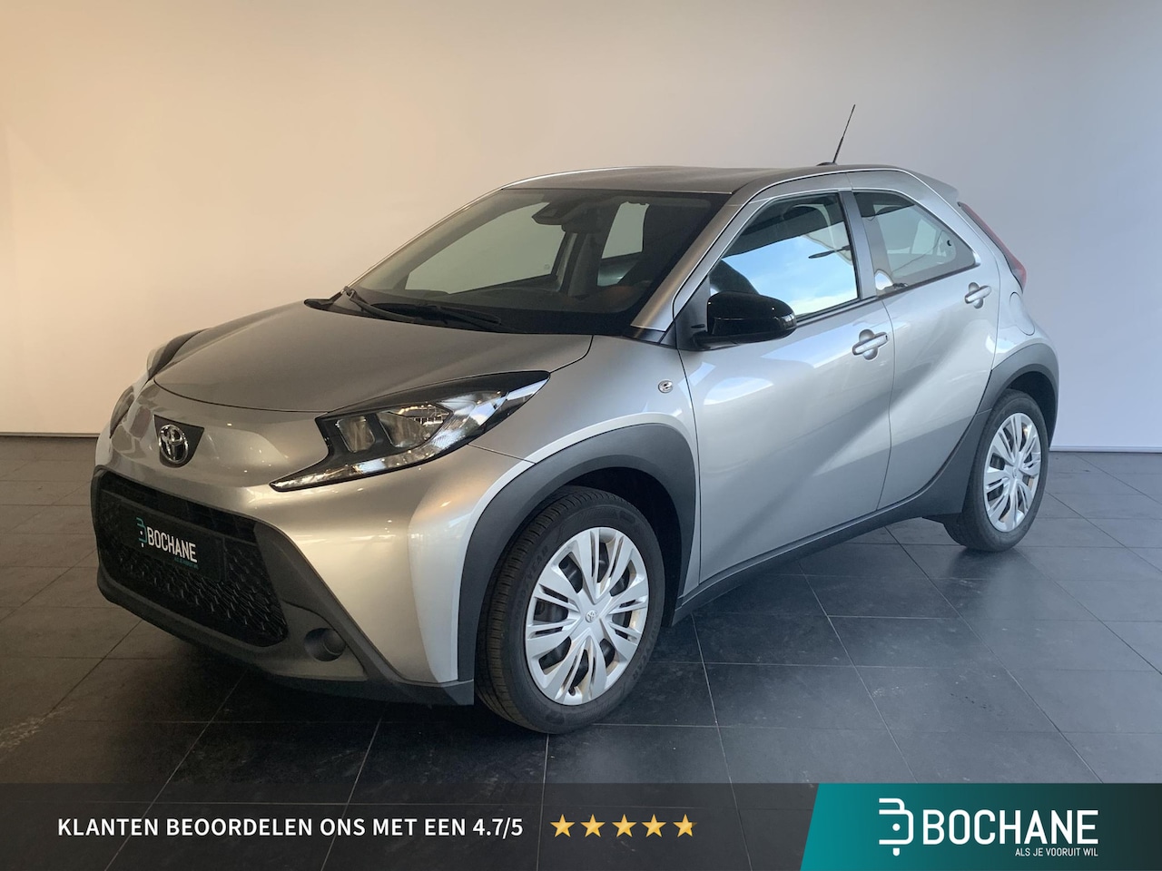 Toyota Aygo X - 1.0 VVT-i MT Play | ACHTERUITRIJCAMERA | AIRCONDITIONING - AutoWereld.nl