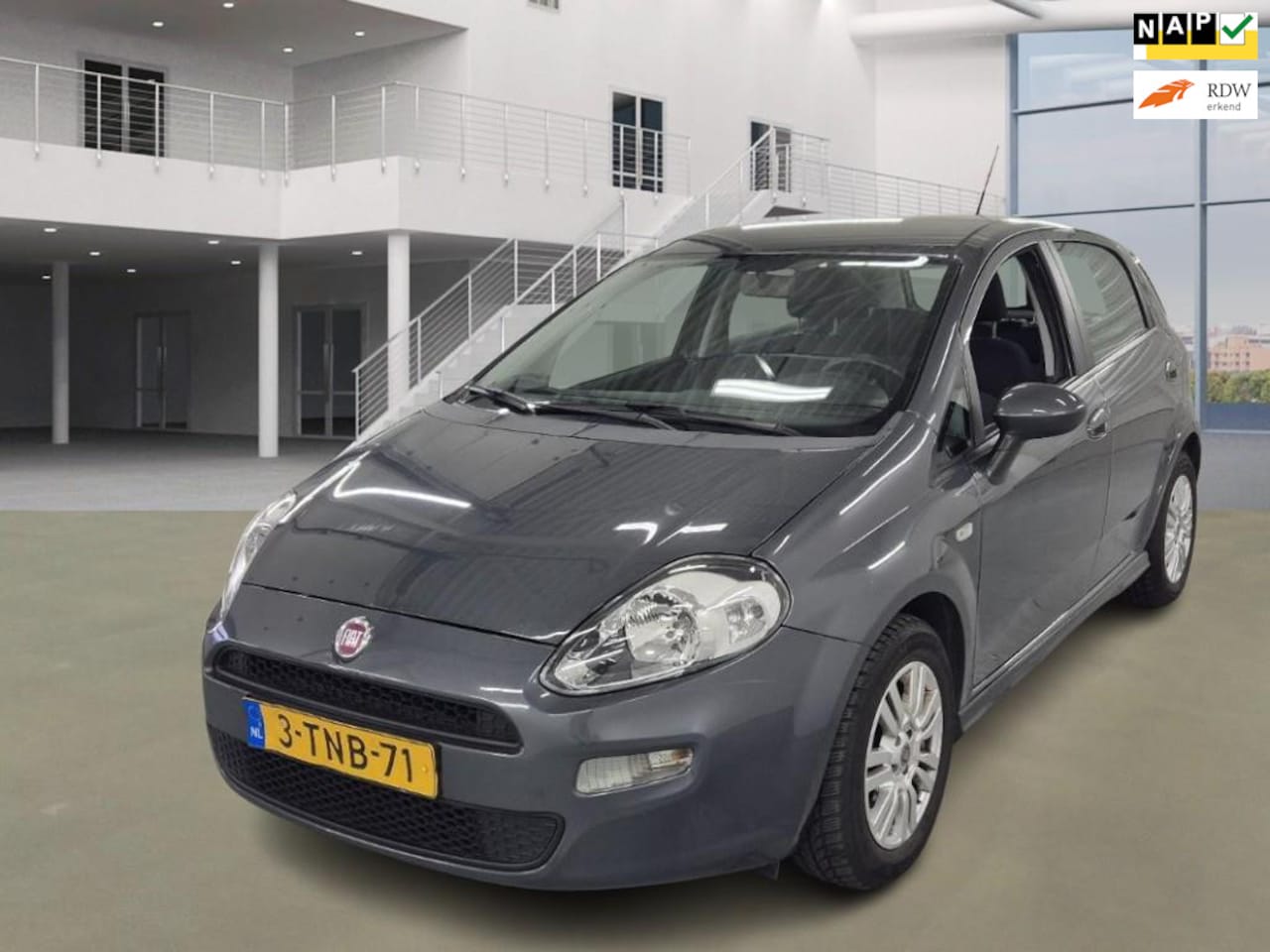Fiat Punto Evo - 0.9 TwinAir Street/AIRCO/ELECRAMEN VOOR - AutoWereld.nl