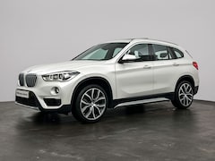 BMW X1 - sDrive20i Orange Edition III | Trekhaak met afneembare kogel | Buitenspiegels elektrisch i