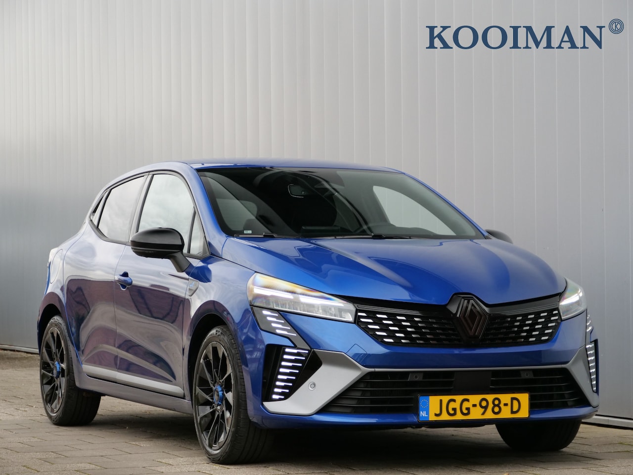 Renault Clio - 1.6 E-Tech Full Hybrid 145 Pk esprit Alpine Automaat Camera / Apple Carplay / DAB / Naviga - AutoWereld.nl