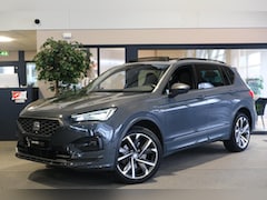 SEAT Tarraco - 1.4 TSI e-Hybrid PHEV FR 245PK Pano Trekhaak 360Cam ACC Led