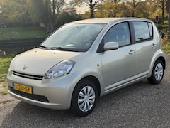 Daihatsu Sirion 2 - 1.3-16V Comfort|Airco|5 Deurs|Apk