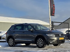 Volkswagen Tiguan - 1.5 TSI ACT Highline trekhaak digitale dash