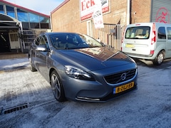 Volvo V40 - 1.6 T4 Momentum automaat