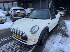 MINI Cooper - 1.5 5DRS AUTOMAAT PANO CRUISE STOELVERW ORIG NL NAP