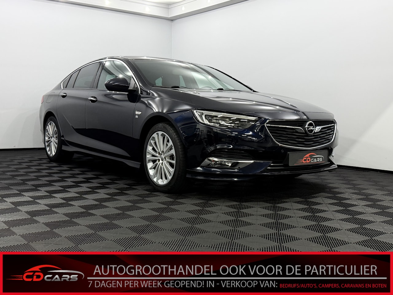 Opel Insignia Grand Sport - 1.5 Turbo Innovation Half leder, Camera, Navi, Head-up display, Stoelverwarming, A start s - AutoWereld.nl
