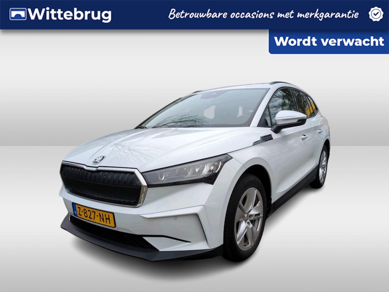 Skoda Enyaq iV - 60 Selection / Navigatie / Camera / Parkeersensoren V+A / Half leer / Lichtmetaal 19 inch - AutoWereld.nl