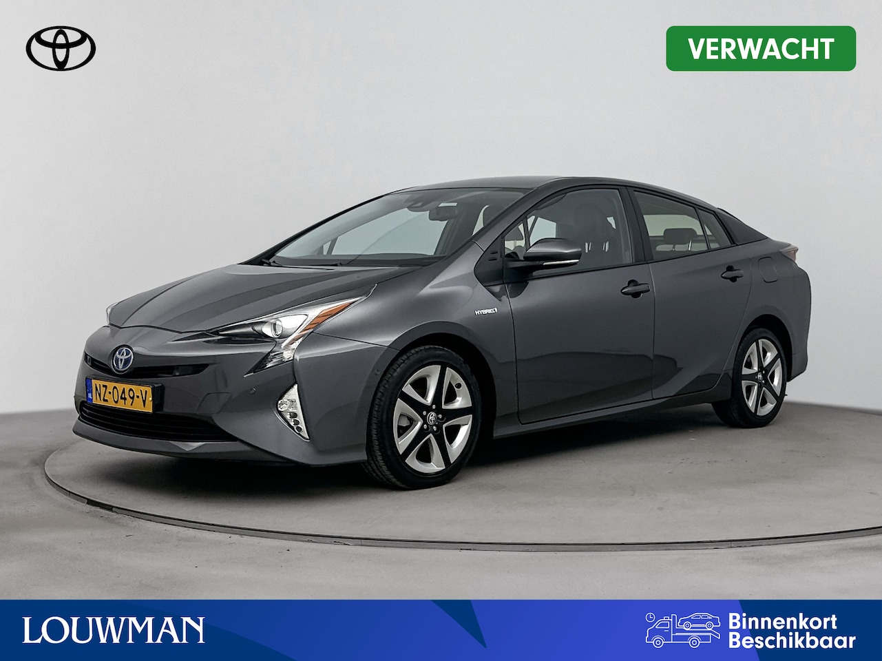 Toyota Prius - 1.8 Executive | NL-Auto | Lederen bekleding | Head Up Display | Navigatie | - AutoWereld.nl
