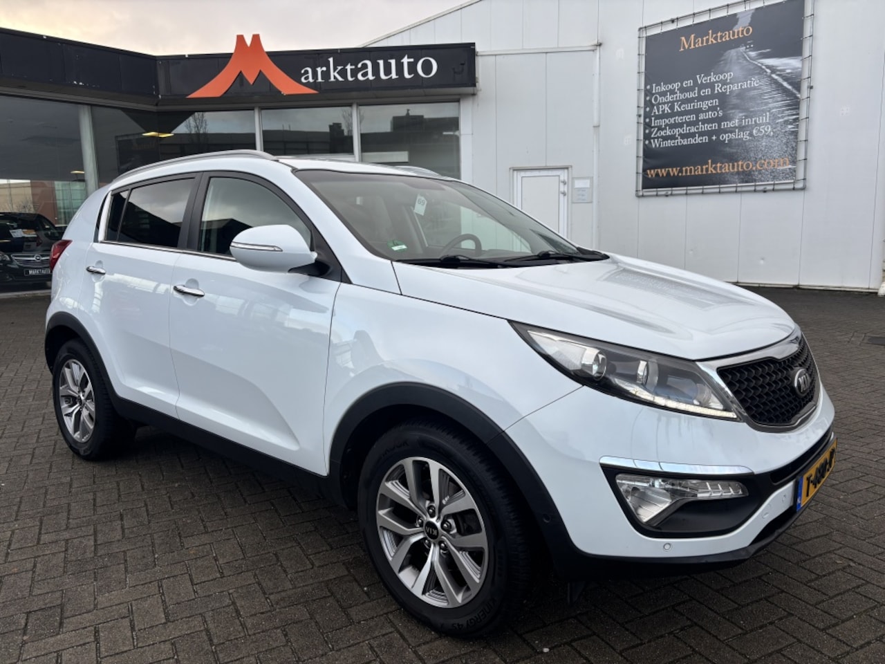 Kia Sportage - 1.6 GDI First Edition Camera Navi Leder Stoelverwarming - AutoWereld.nl