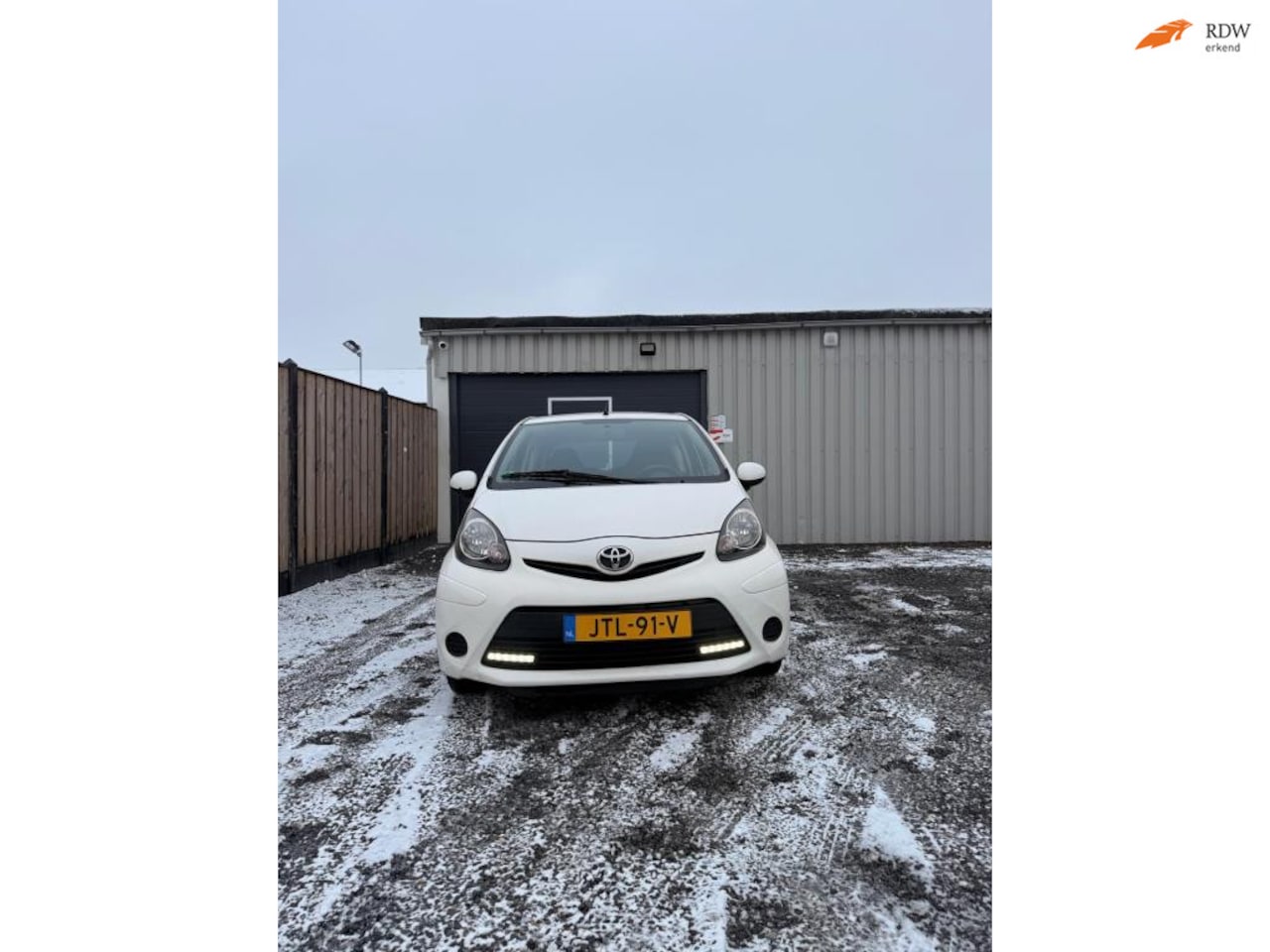 Toyota Aygo - 1.0 VVT-i Access 1.0 VVT-i Access - AutoWereld.nl