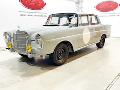 Mercedes-Benz 220 - Rally - ONLINE AUCTION