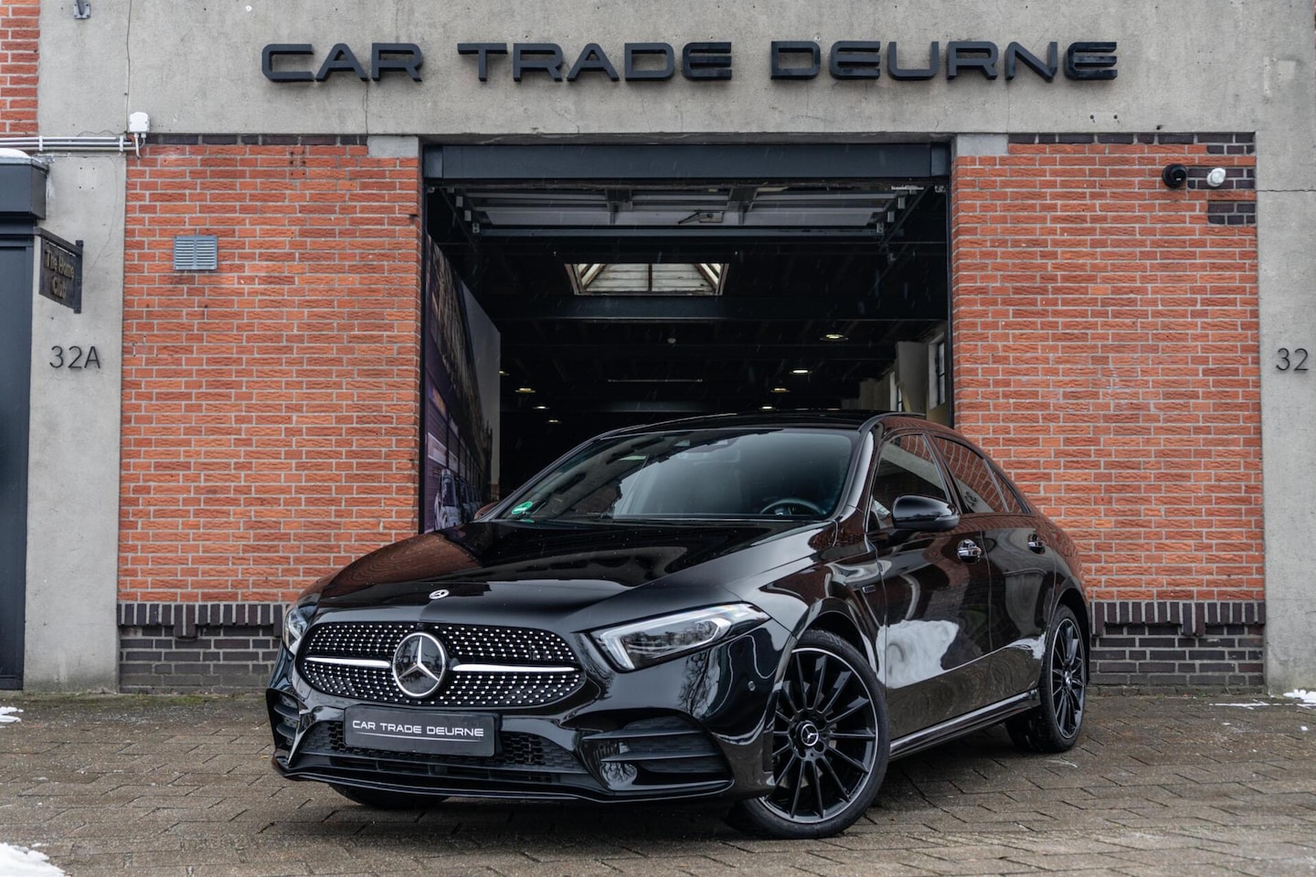 Mercedes-Benz A-klasse - 250 e AMG Line Pano / Burmester / Memory - AutoWereld.nl