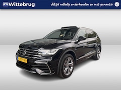 Volkswagen Tiguan Allspace - 1.5 TSI R-Line Business+ 7p. / Panorama dak / Keyless / Navi / Camera / Stoelverwarming /