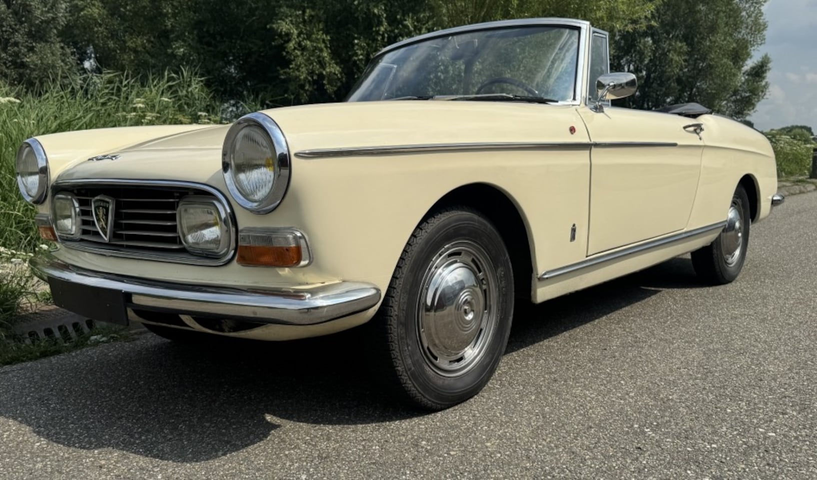 Peugeot 404 - Cabriolet - AutoWereld.nl