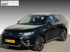 Mitsubishi Outlander - 2.0 PHEV Executive Edition NL AUTO | CAMERA | TREKHAAK | NAVI |