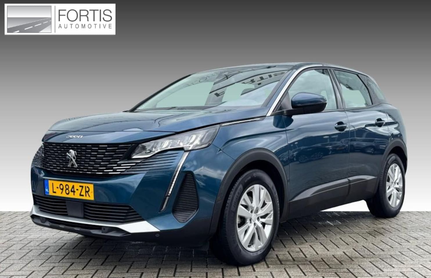 Peugeot 3008 - 1.2 PureTech Blue Lease Active NL AUTO | CAMERA | TREKHAAK | CARPLAY | - AutoWereld.nl