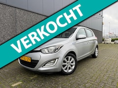 Hyundai i20 - 1.2i i-Vision/CRUISE/AIRCO/PDC/Nieuwe APK en beurt