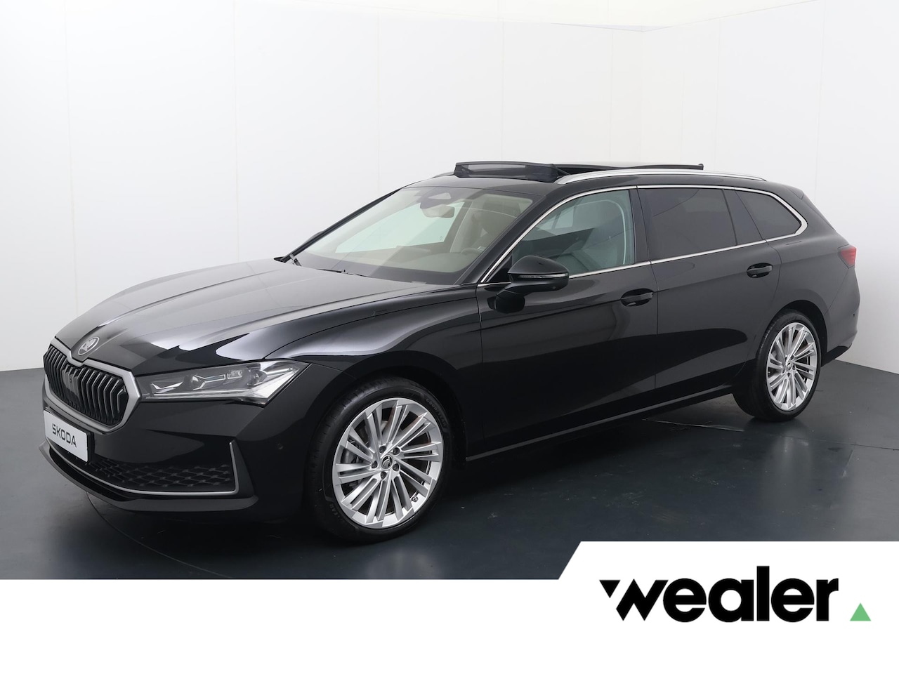 Skoda Superb Combi - First Edition 1.5 TSI 150 PK DSG | Automaat | Panorama Dak | Navigatie | Adaptieve cruise - AutoWereld.nl