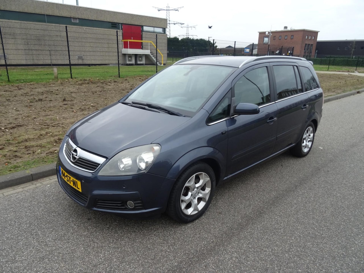 Opel Zafira - 2.2 Cosmo 7 persoons - AutoWereld.nl