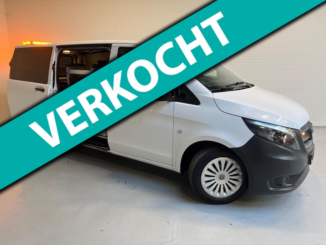 Mercedes-Benz Vito - Automaat Servicewagen 116 CDI 160pk euro6 Lang 3 persoons, BOTT Inrichting, Victron Omvorm - AutoWereld.nl