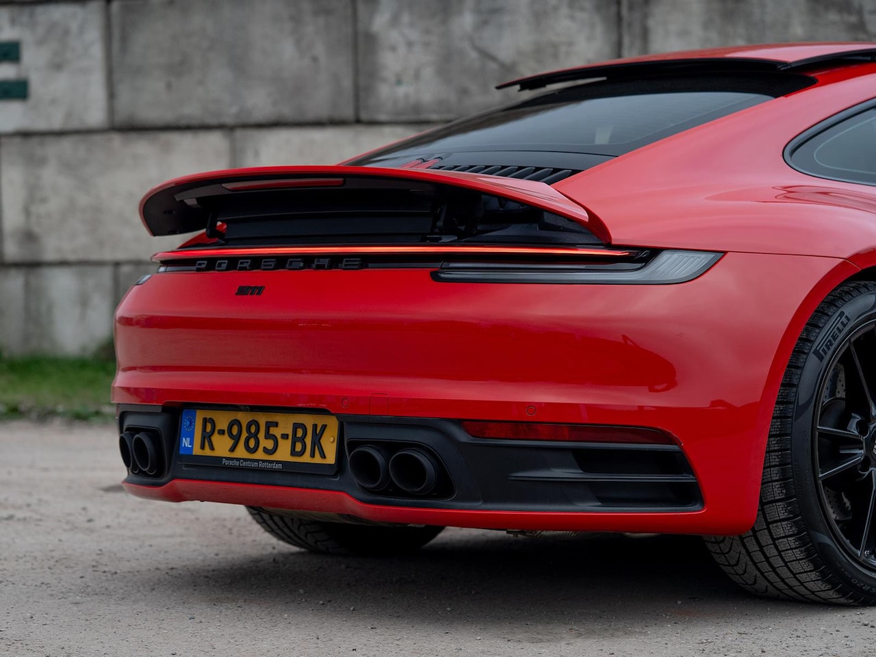 Porsche 911 - 3.0 Carrera (992) | 2020 | 21.837 km | Dealer-onderhouden | Schuifdak | Sportstoelen | Sur - AutoWereld.nl