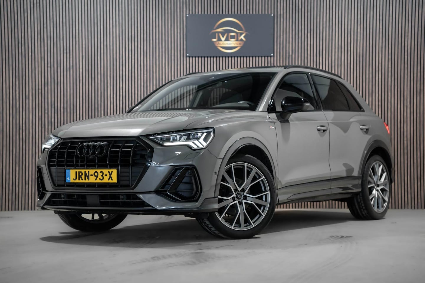 Audi Q3 - 35 TFSI S-Line PANO LED LEDER AUTOMAAT - AutoWereld.nl