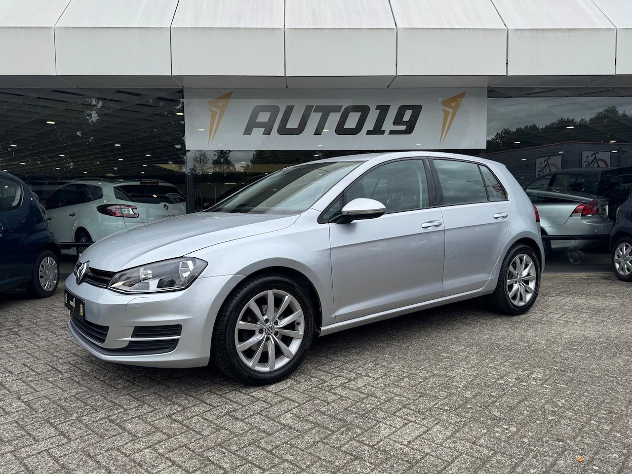 Volkswagen Golf - 1.2 TSI 81kW Business Premium - AutoWereld.nl
