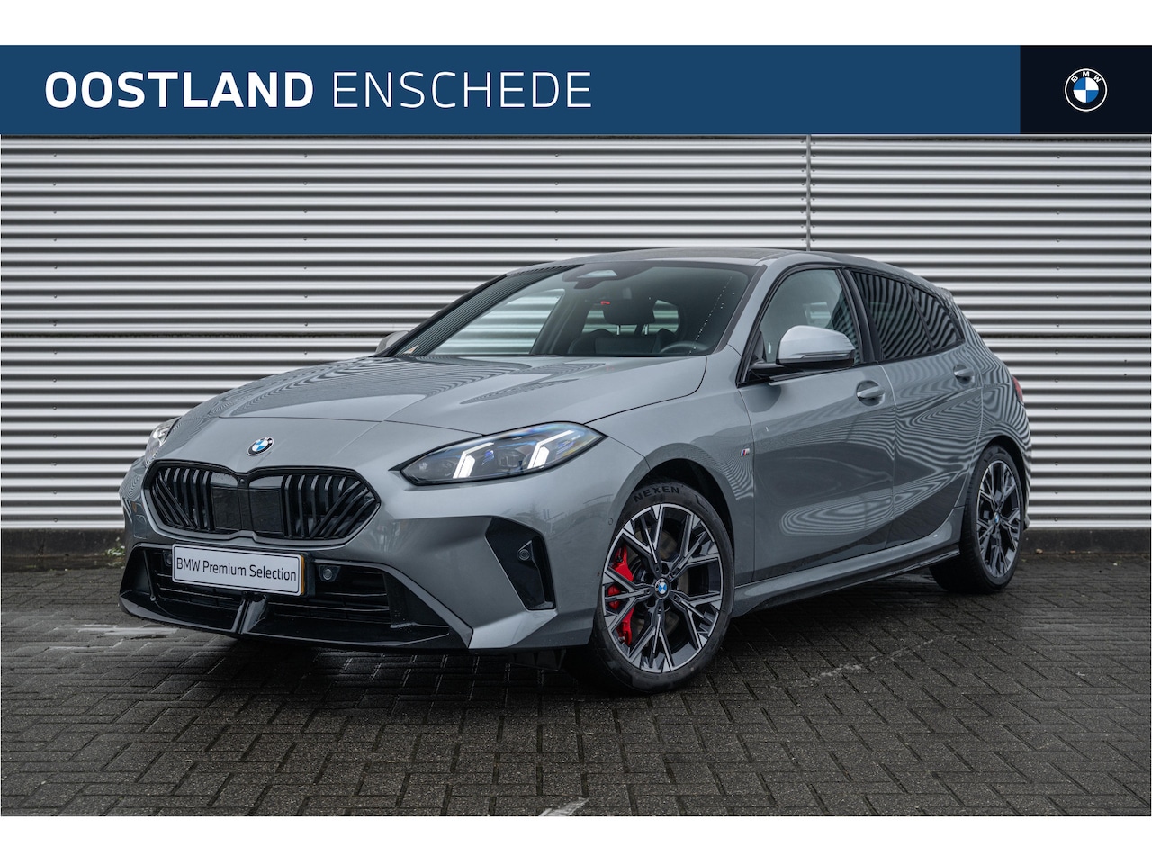 BMW 1-serie - 120 M Sport Automaat / Sportstoelen / Achteruitrijcamera / M Adaptief onderstel / Comfort - AutoWereld.nl