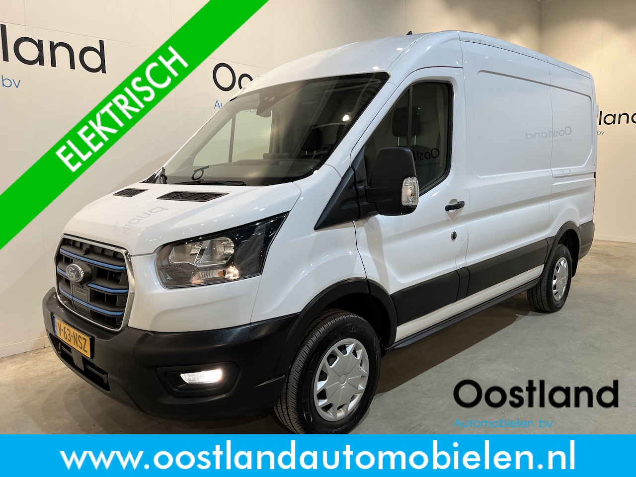 Ford E-Transit - 350 L2H2 Trend 68 kWh / 100% Elektrisch !! / Airco / Cruise Control / CarPlay / Camera / N - AutoWereld.nl