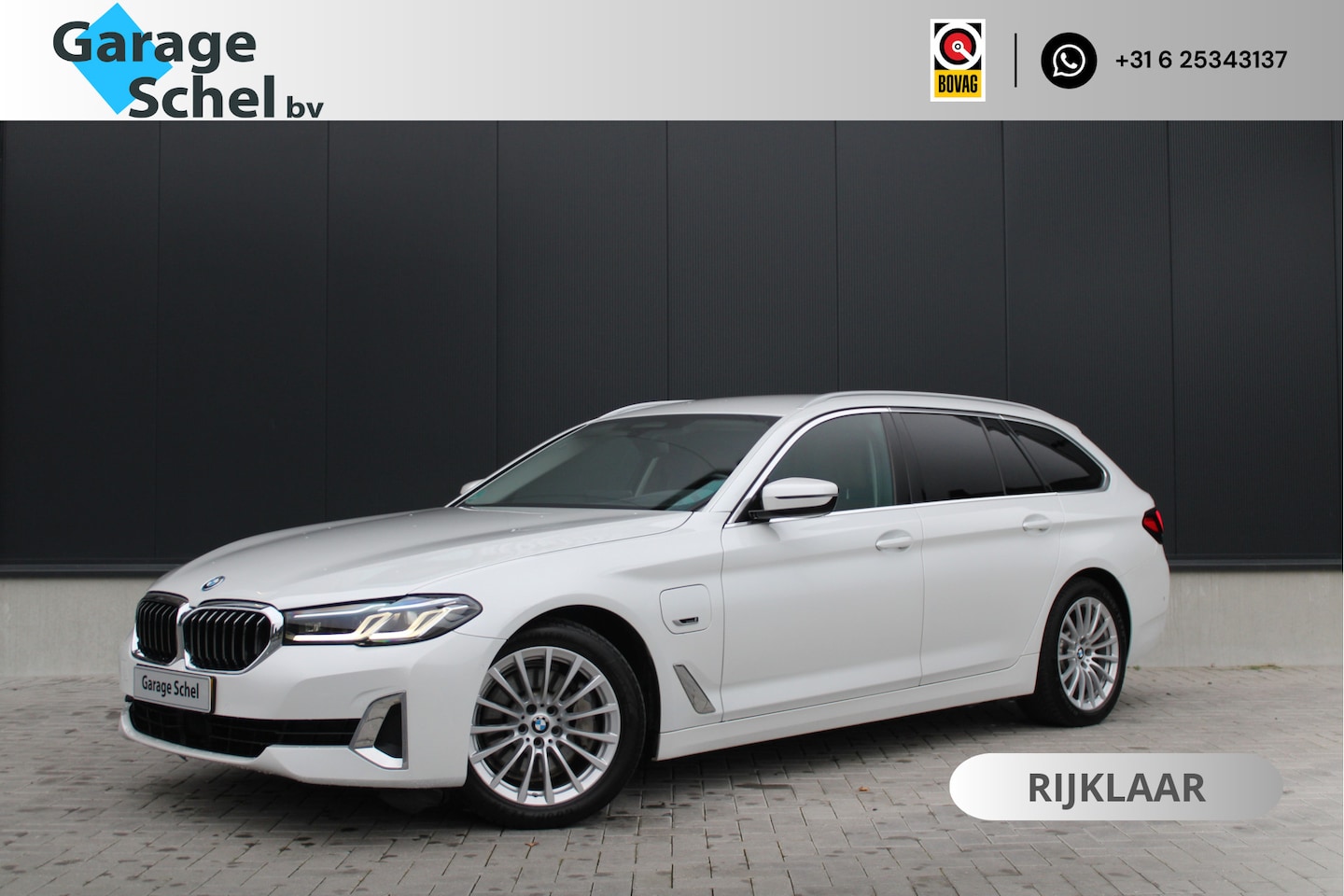 BMW 5-serie Touring - 520e High Executive - Laser - Memory - HUD - Achteras besturing - Stoel/Stuur verwarming - - AutoWereld.nl