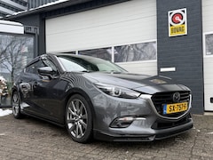 Mazda 3 - 3 2.0 S.A. 120 GT-M LEER/HEAD-UP/STOELVW/STUURVW