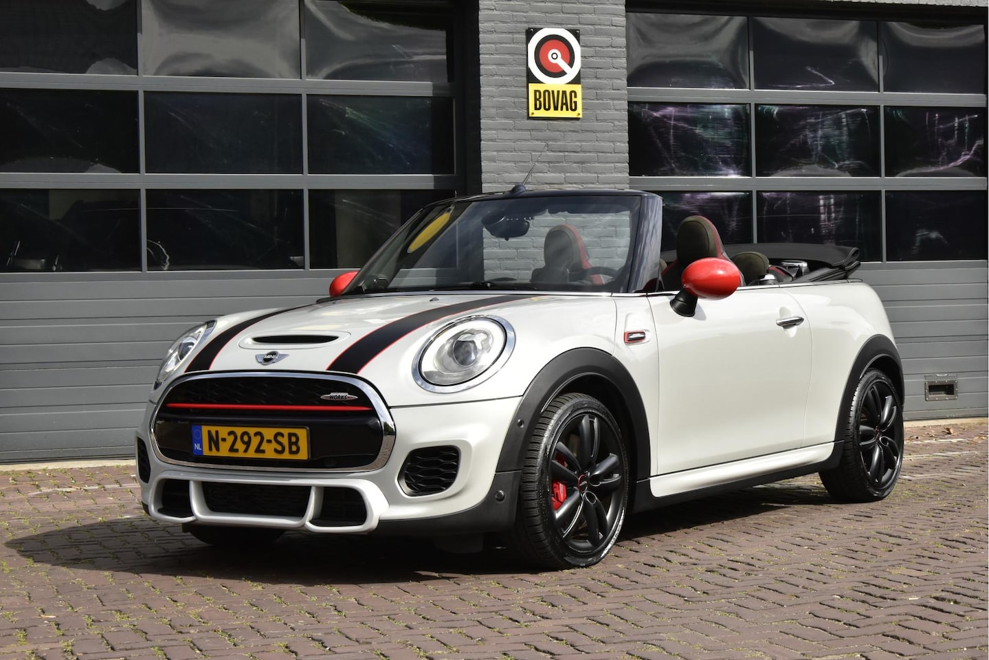 MINI Cabrio - Cooper Mini 2.0 John Works Chili - AutoWereld.nl