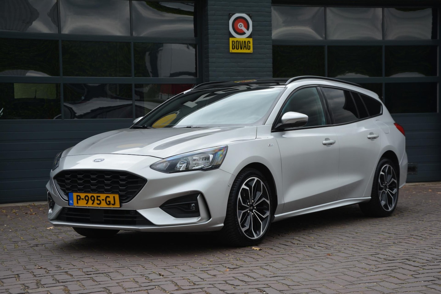 Ford Focus Wagon - 1.0 EcoBoost ST-Line X Business Automaat - AutoWereld.nl