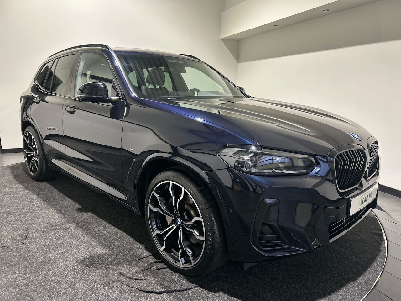 BMW iX3 - High Executive 80 kWh | Panoramadak | Lederen bekleding | HUD |  21 inch Velgen | Sportsto - AutoWereld.nl